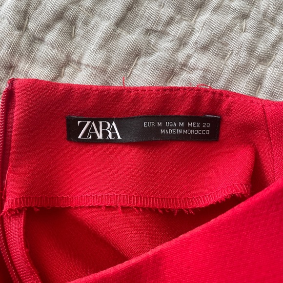 Red Midi Dress from Zara, 3/4 sleeves, slit on the front - size M - Picture 6 of 6